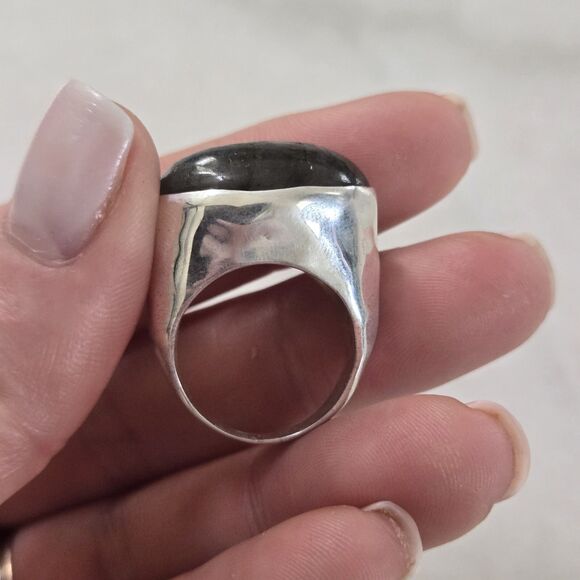 Silver 925 Hand Made Labradorite Blue Oval Large Hammered Band Ring Size 6.5 - Picture 7 of 12